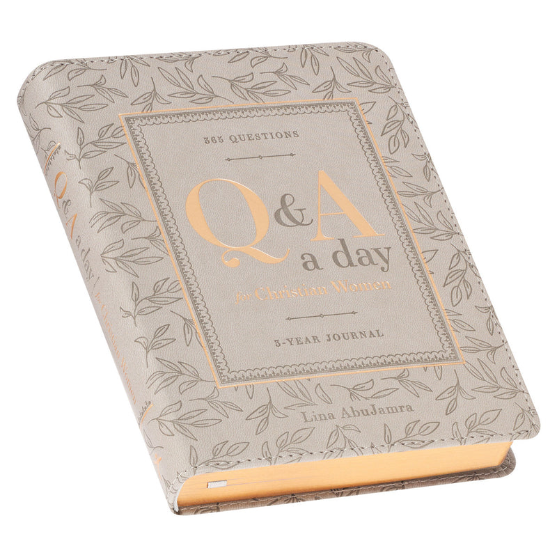 Q&A a Day: 3-Year Journal for  Women